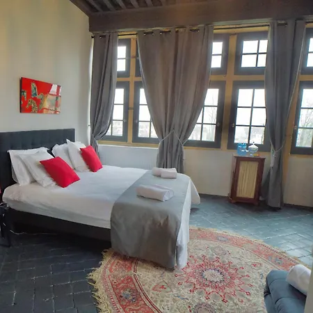 Couette-café Chateau De Rance Genay (Rhone)